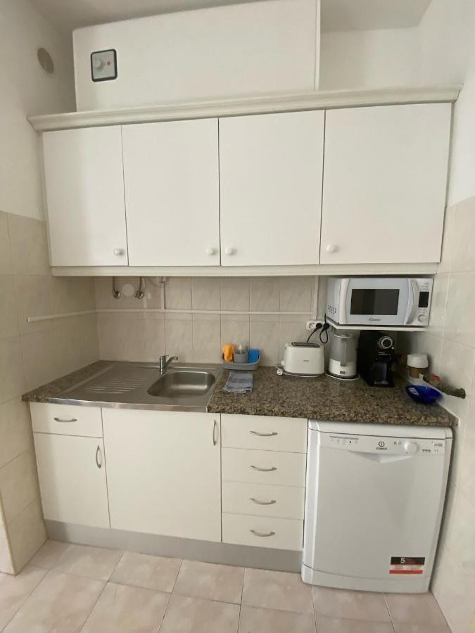 Pedro Surf Shelter Apartment Lisbon Bagian luar foto