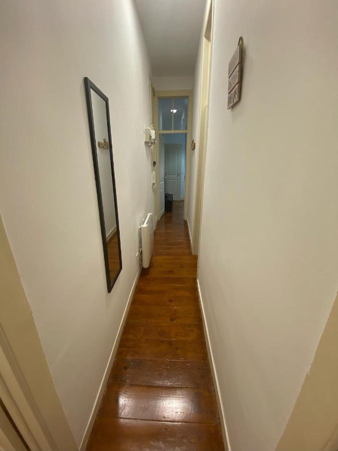 Pedro Surf Shelter Apartment Lisbon Bagian luar foto